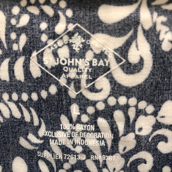St Johns Bay Ladies Blouse, Large, Paisley, Blue - Picture 3 of 3
